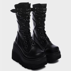 Demonia High Rise Shaker Boot size 8